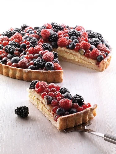 Mixed Berry Cake