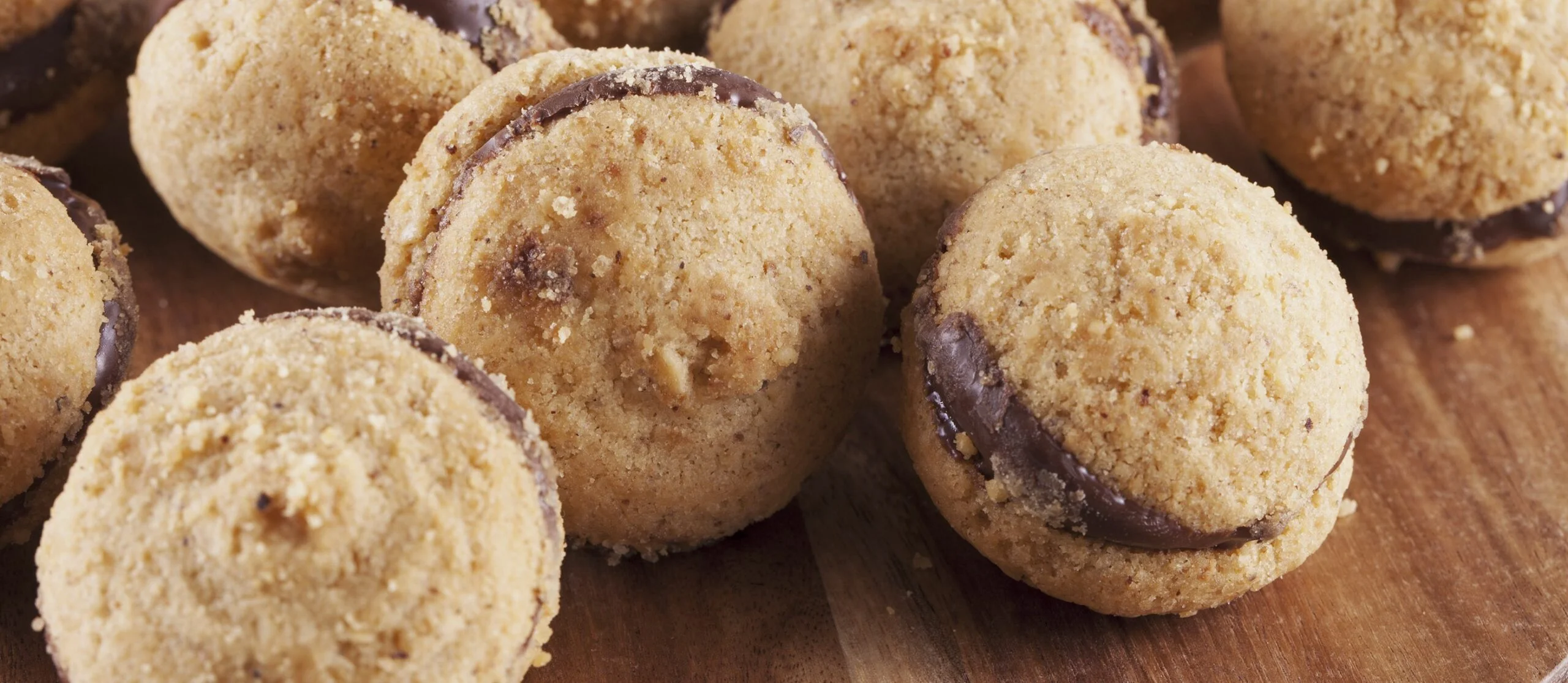 Baci De Dama