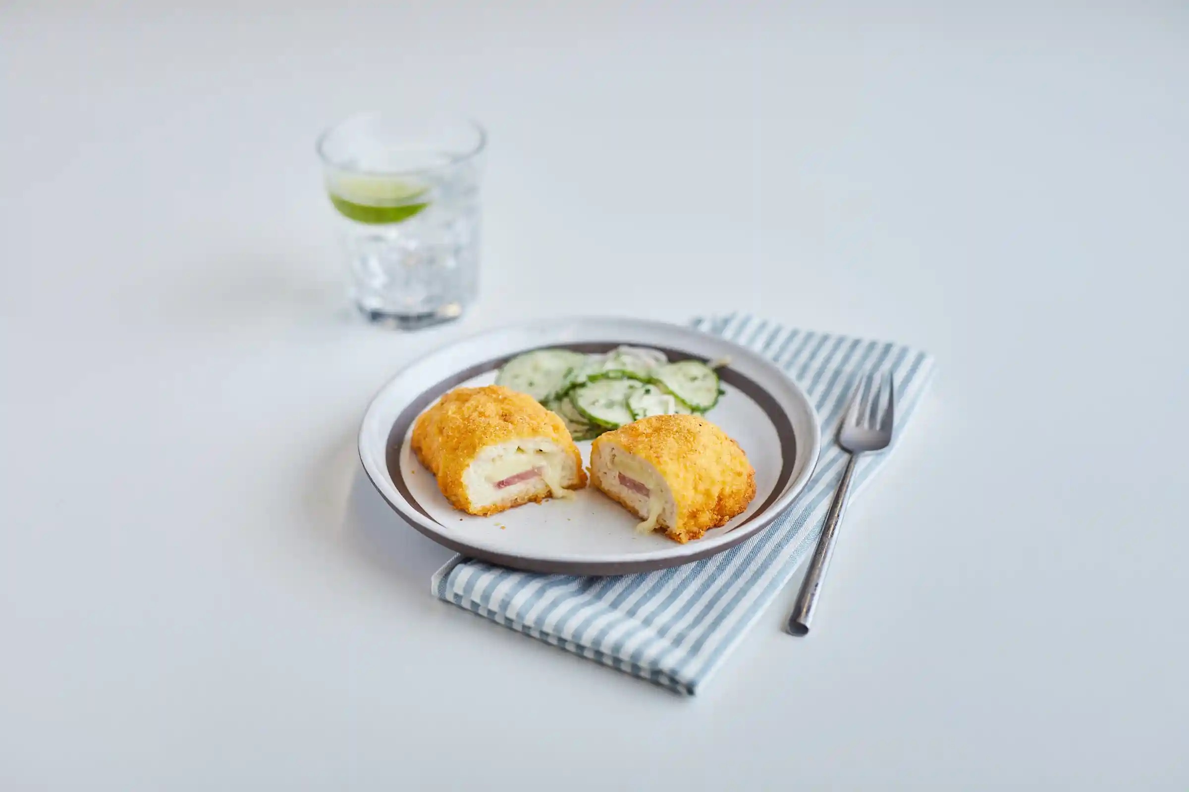 4oz Chicken Cordon Bleu