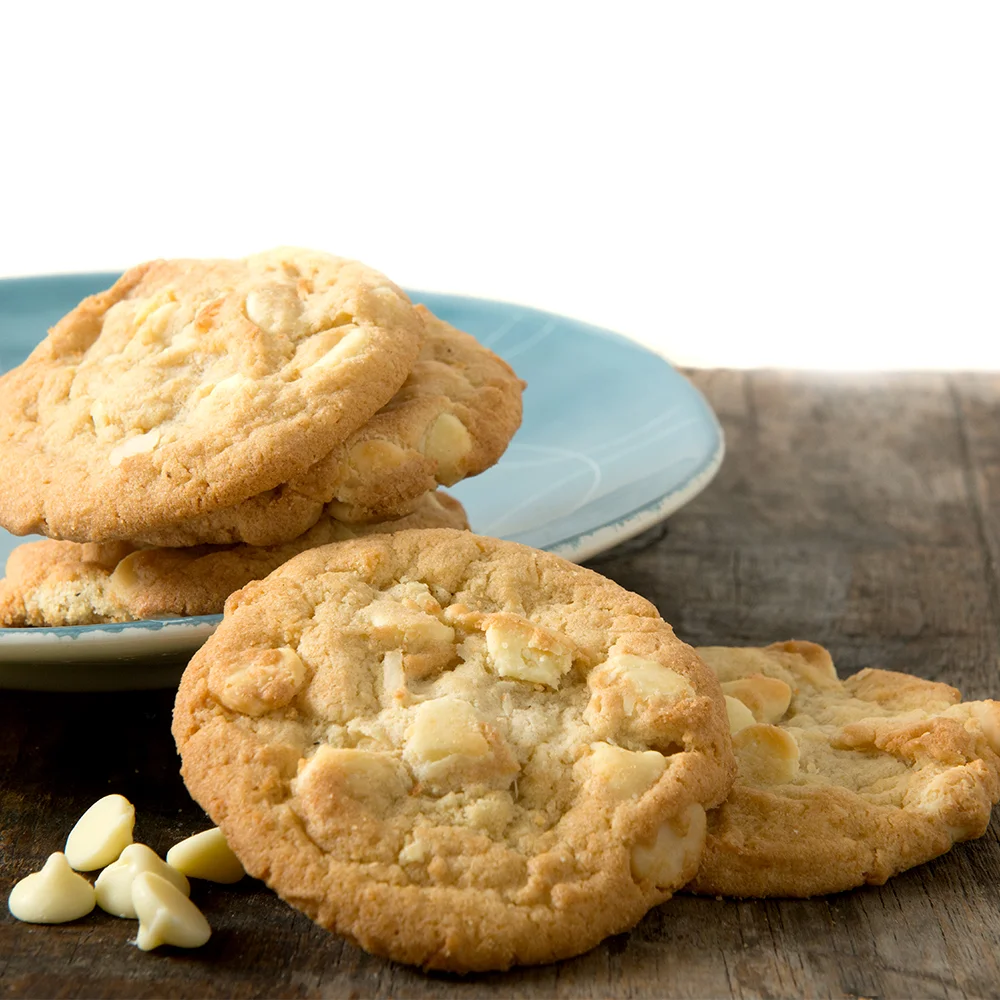 Macadamia With White Chocolate Chip Cookie Dough