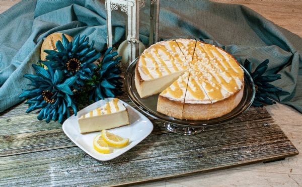 Pre-sliced Lemon Cheesecakes W/ Chocolate Chips