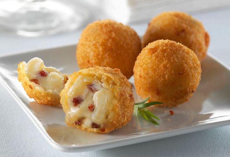 Bacon Macaroni And Cheese Bites