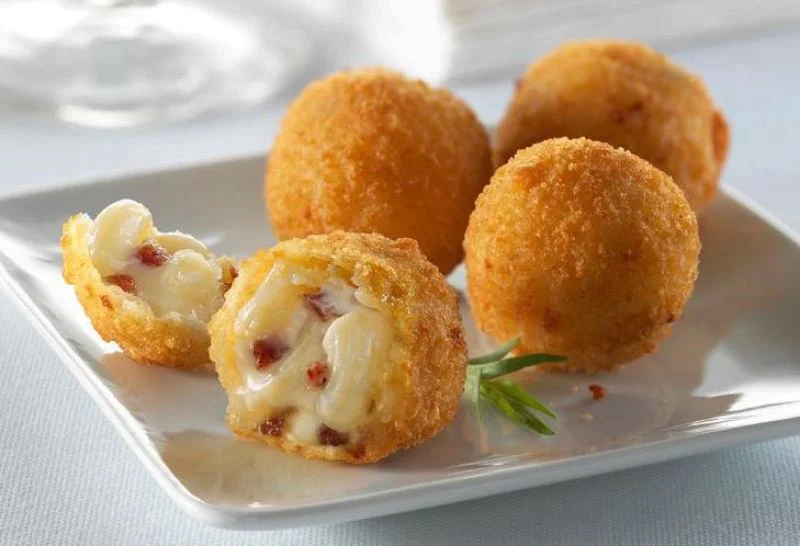 Bacon Macaroni And Cheese Bites
